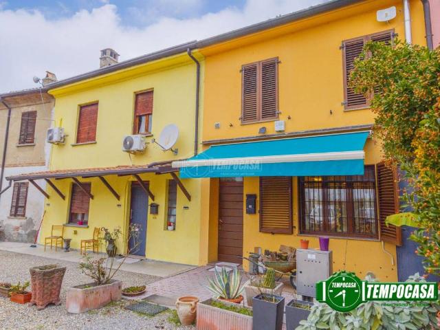 Villa Indipendente in vendita a Pancarana, Lombardia