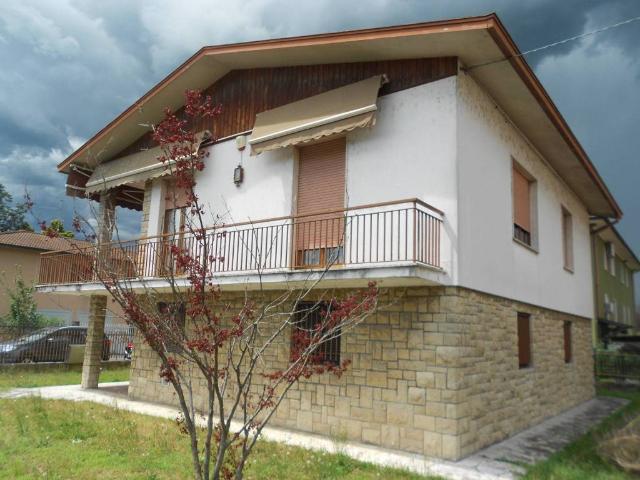 Villa Indipendente in vendita a Pandino, Lombardia