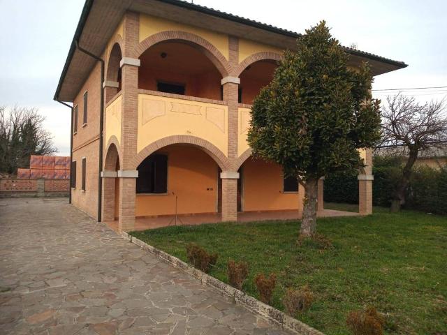 Villa Indipendente in vendita a Pandino, Lombardia