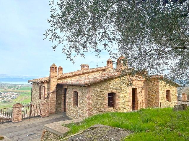 Villa Indipendente in vendita a Panicale, Umbria
