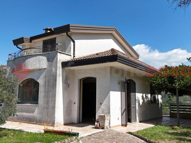 Villa Indipendente in vendita a Pannarano, Campania