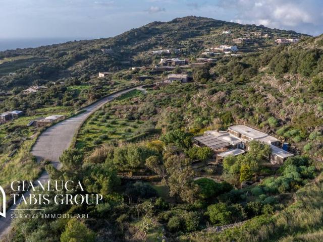 Villa Indipendente in vendita a Sibà, Pantelleria Aeroporto