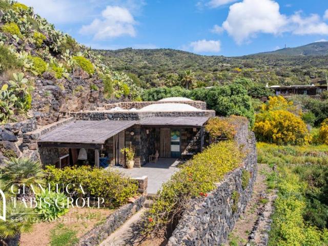 Villa Indipendente in vendita a Pantelleria Aeroporto, Sicilia