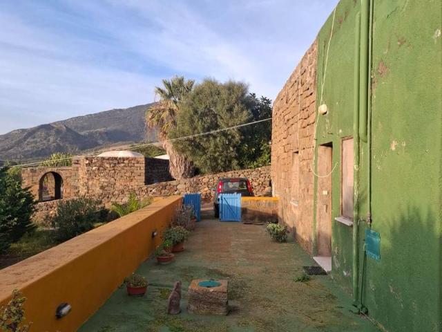 Villa Indipendente in vendita a Raháli, Pantelleria Aeroporto