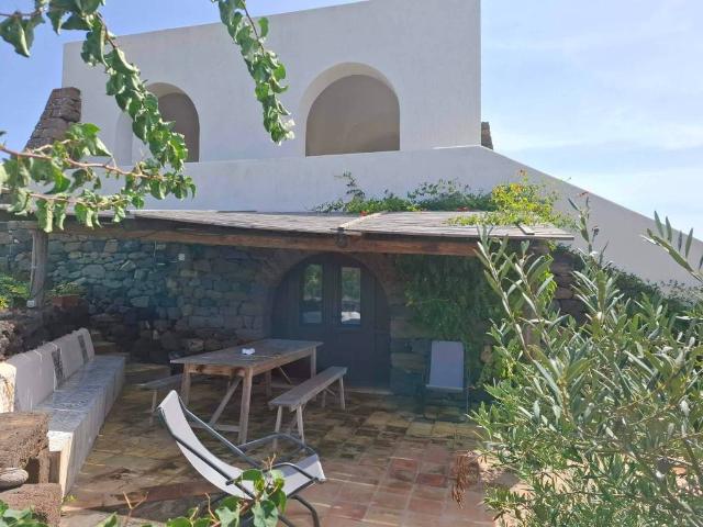 Villa Indipendente in vendita a Mursía, Pantelleria