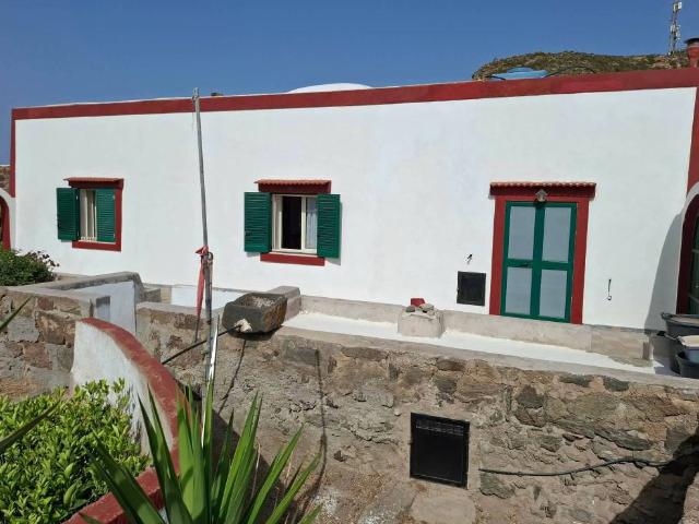 Villa Indipendente in vendita a Pantelleria Aeroporto, Sicilia