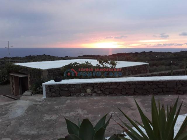 Villa Indipendente in vendita a Pantelleria Aeroporto, Sicilia