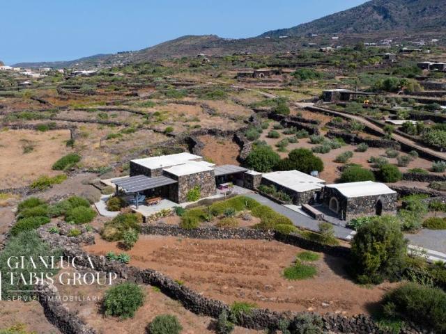 Villa Indipendente in vendita a Raháli, Pantelleria Aeroporto