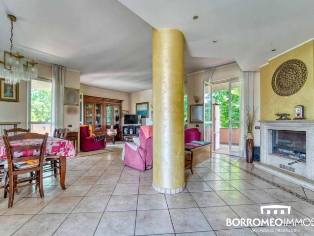 Villa Indipendente in vendita a Pantigliate, Lombardia