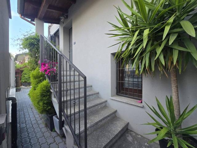 Villa Indipendente in vendita a Pantigliate, Lombardia