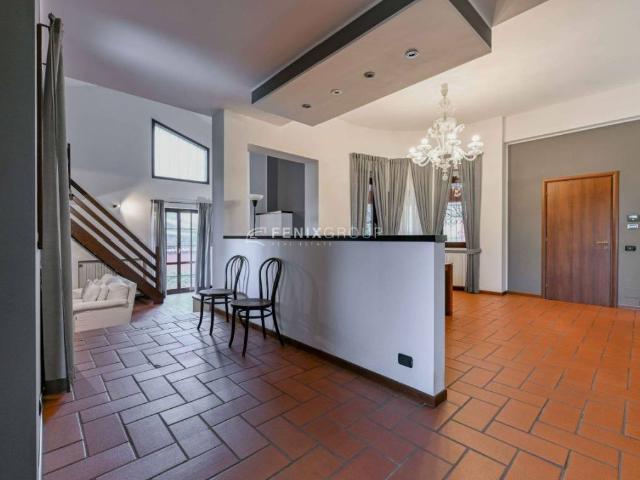 Villa Indipendente in vendita a Pantigliate, Lombardia