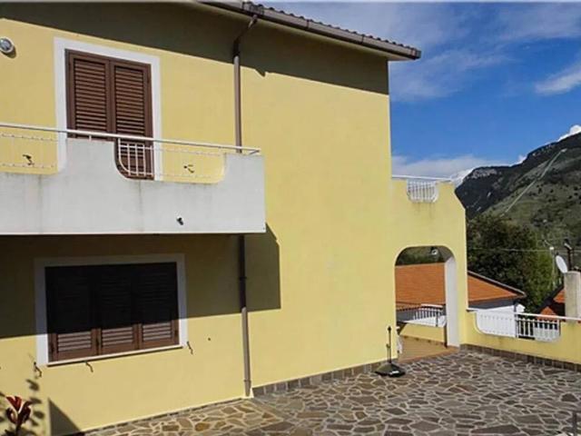 Villa Indipendente in vendita a Calabria, Cosenza