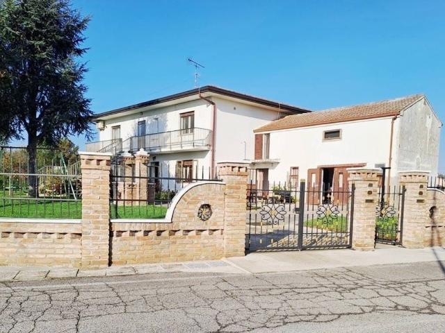 Villa Indipendente in vendita a Papozze, Veneto