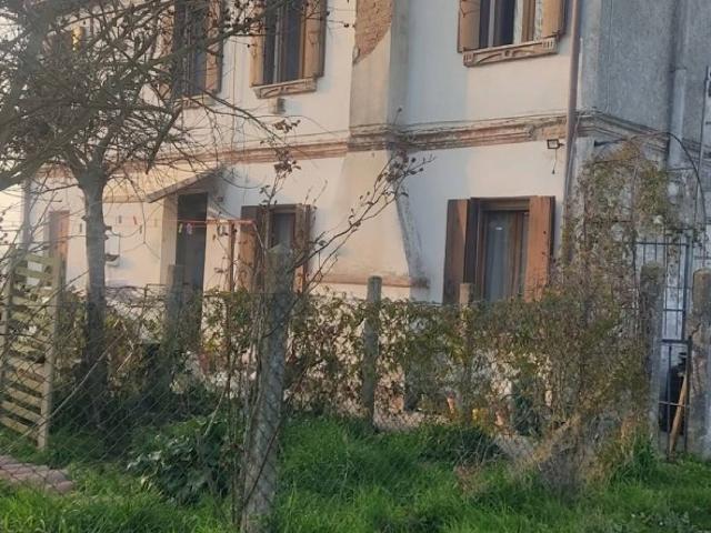 Villa Indipendente in vendita a Villanova Marchesana, Veneto