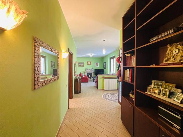 Villa Indipendente in vendita a San Lorenzo, Parabiago