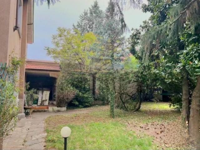 Villa Indipendente in vendita a San Lorenzo, Parabiago
