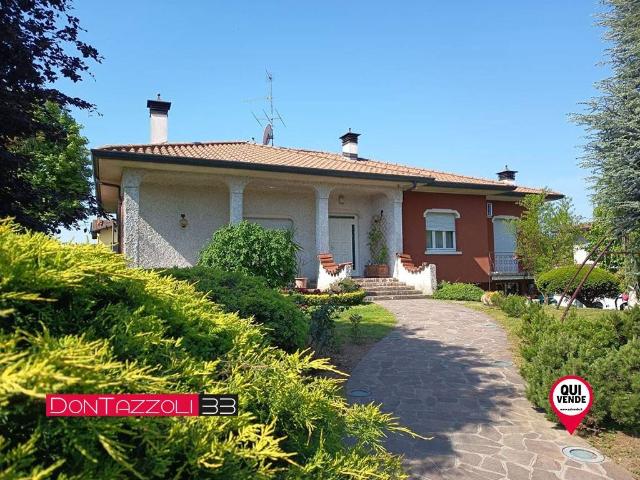 Villa Indipendente in vendita a Parabiago, Lombardia