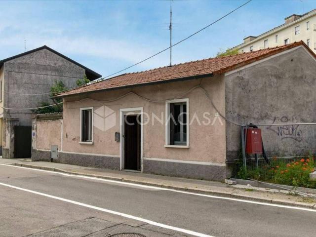 Villa Indipendente in vendita a Ravello, Parabiago