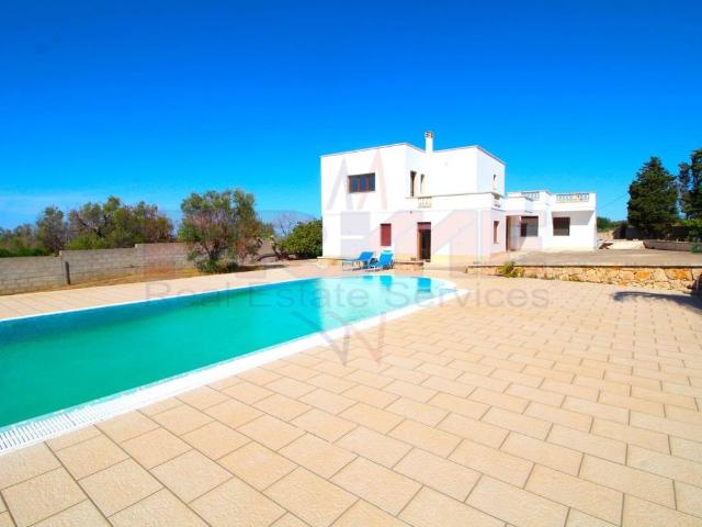 Villa Indipendente in vendita a Puglia, Lecce