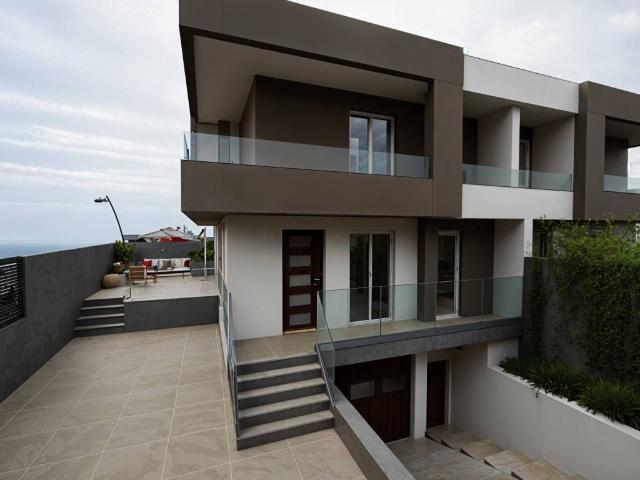 Villa Indipendente in vendita a Parete, Campania