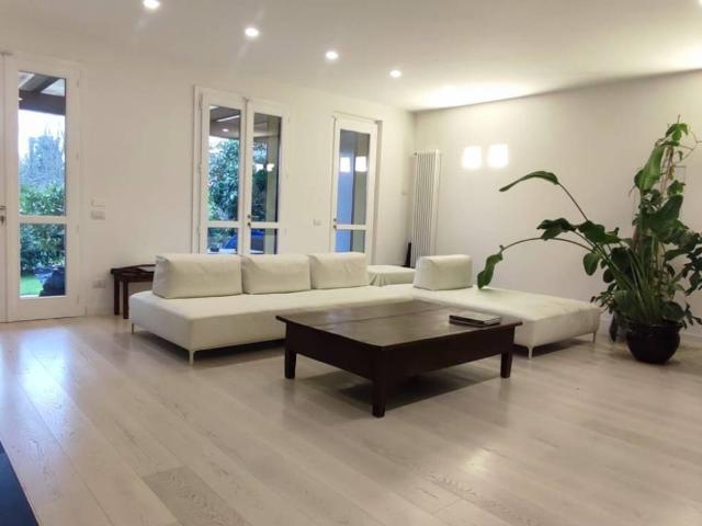 Villa Indipendente in vendita a Cittadella, Sorbolo