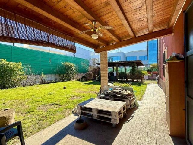 Villa Indipendente in vendita a San Martino, Sorbolo