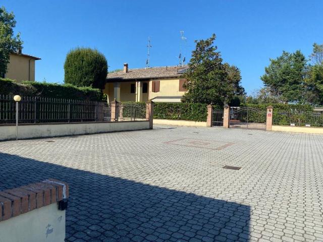 Villa Indipendente in vendita a San Lazzaro, Sorbolo