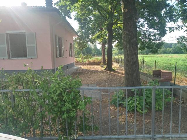 Villa Indipendente in vendita a San Lazzaro, Sorbolo