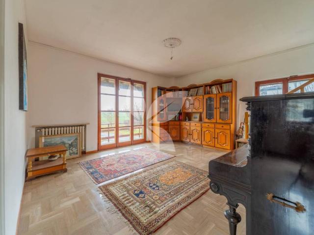 Villa Indipendente in vendita a Vigatto, Sorbolo