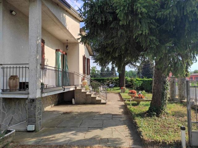 Villa Indipendente in vendita a Vigatto, Sorbolo