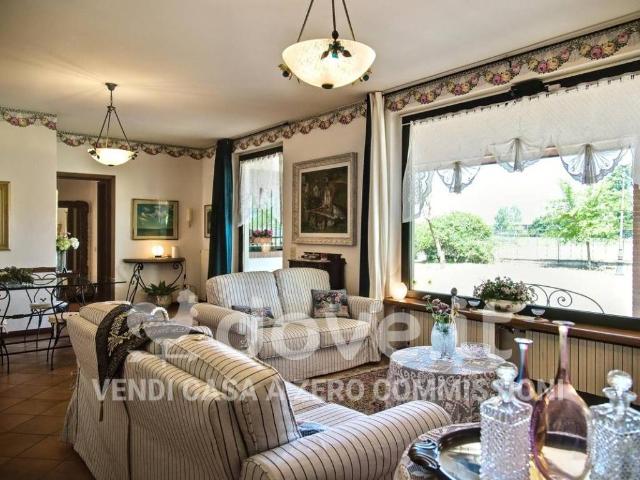 Villa Indipendente in vendita a San Pancrazio, Sorbolo