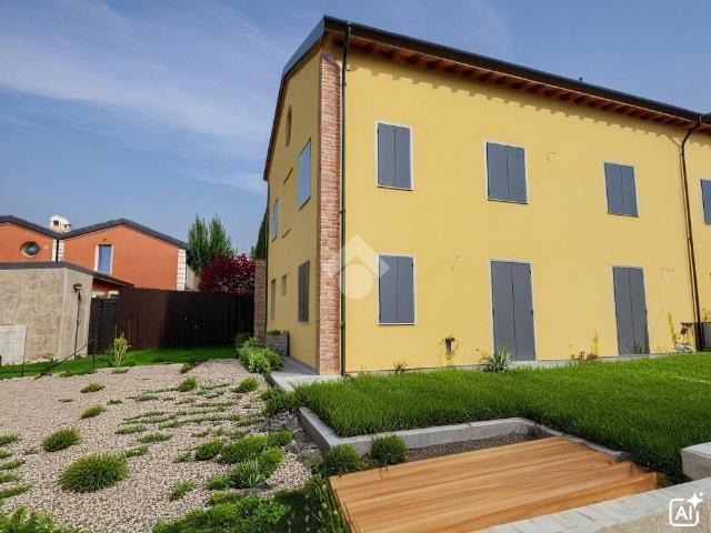 Villa Indipendente in vendita a San Martino, Sorbolo