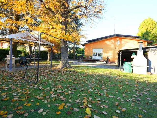 Villa Indipendente in vendita a Vicopò, Sorbolo