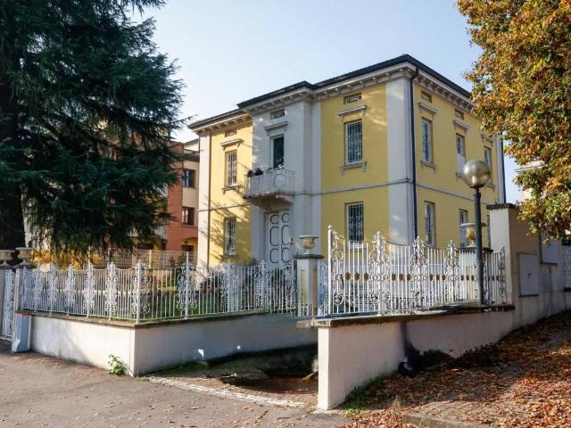 Villa Indipendente in vendita a Cittadella, Sorbolo