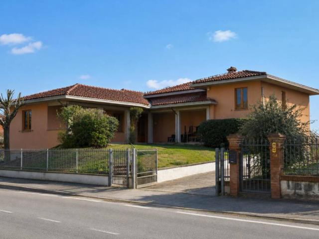 Villa Indipendente in vendita a Alberi di Vigatto, Sorbolo