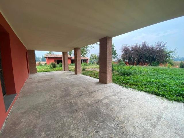 Villa Indipendente in vendita a San Pellegrino, Sorbolo