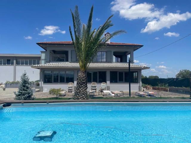 Villa Indipendente in vendita a Vigatto, Sorbolo