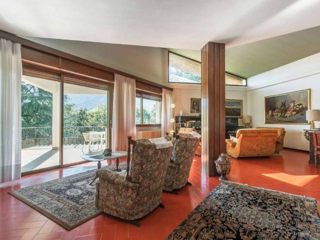 Villa Indipendente in vendita a Parre, Lombardia