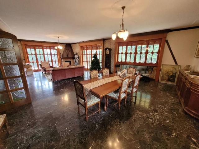 Villa Indipendente in vendita a Parre, Lombardia