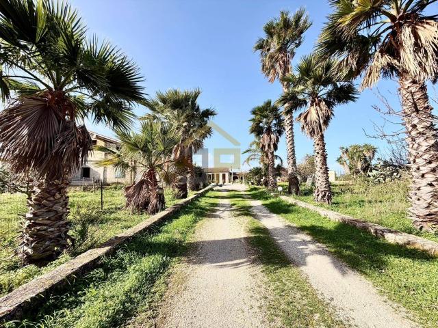 Villa Indipendente in vendita a Partinico, Sicilia