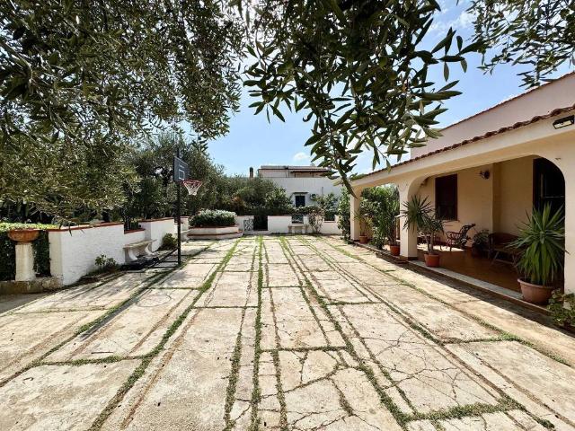 Villa Indipendente in vendita a Partinico, Sicilia
