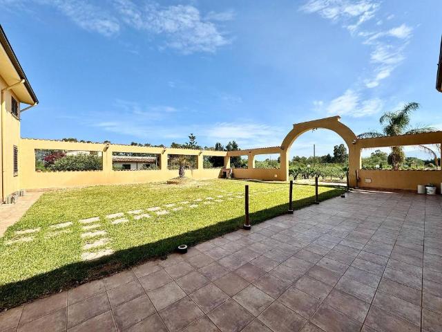 Villa Indipendente in vendita a Partinico, Sicilia