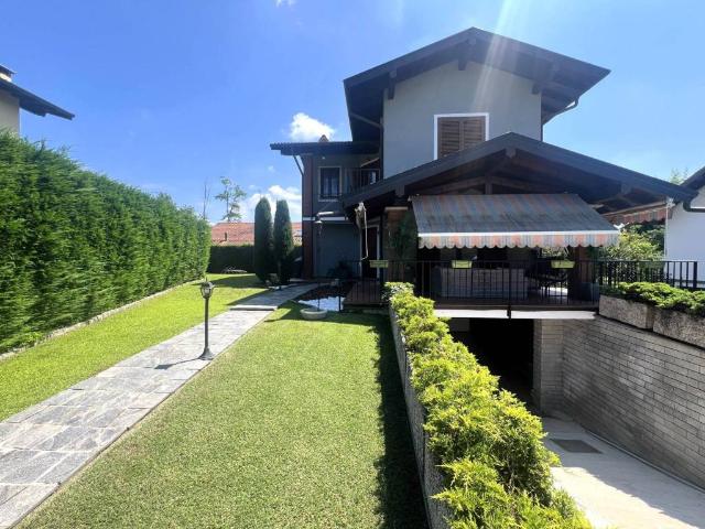 Villa Indipendente in vendita a Piemonte, Novara