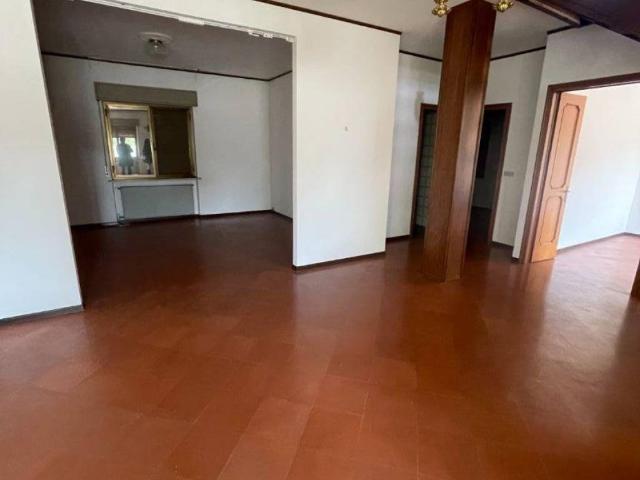 Villa Indipendente in vendita a Pasian Di Prato, Friuli-Venezia Giulia