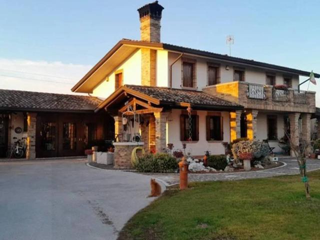 Villa Indipendente in vendita a Pasiano Di Pordenone, Friuli-Venezia Giulia