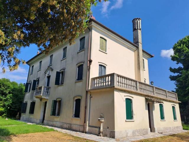 Villa Indipendente in vendita a Pasiano Di Pordenone, Friuli-Venezia Giulia