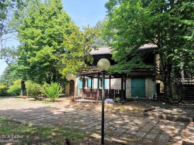 Villa Indipendente in vendita a Cerqueto, Passignano Sul Trasimeno