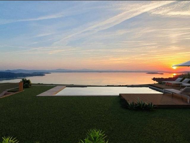 Villa Indipendente in vendita a Passignano Sul Trasimeno, Umbria