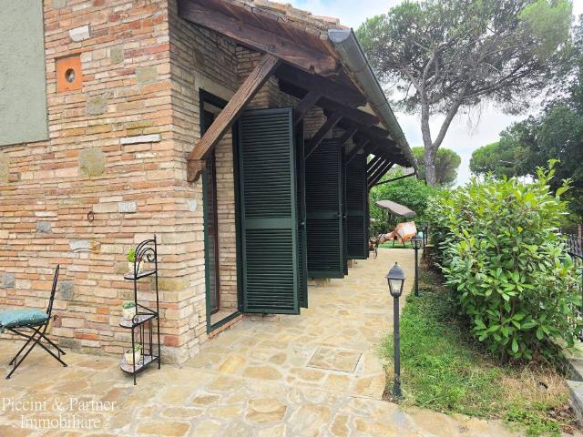 Villa Indipendente in vendita a Passignano Sul Trasimeno, Umbria