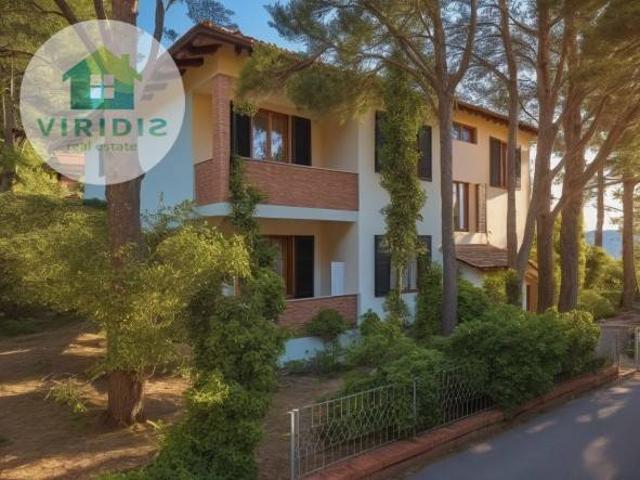 Villa Indipendente in vendita a Passignano Sul Trasimeno, Umbria